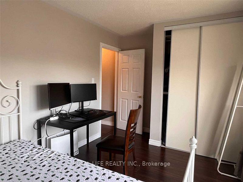 Photo 16 of 61 Steckley Street, Aurora, Bayview Wellington — HOMEH