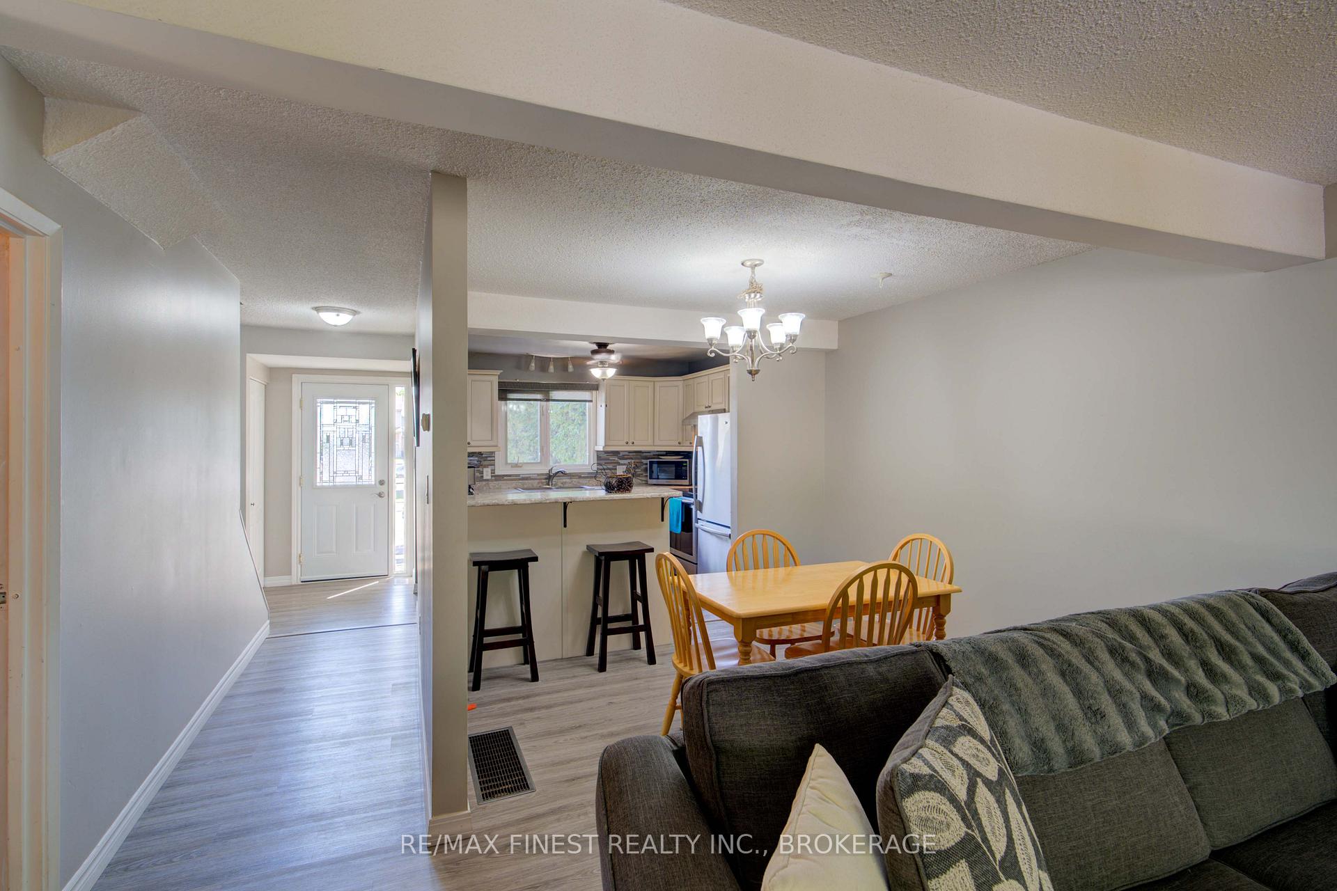 Photo 22 of 22 Coventry Crescent, Kingston, West of Sir John A. Blvd — HOMEH