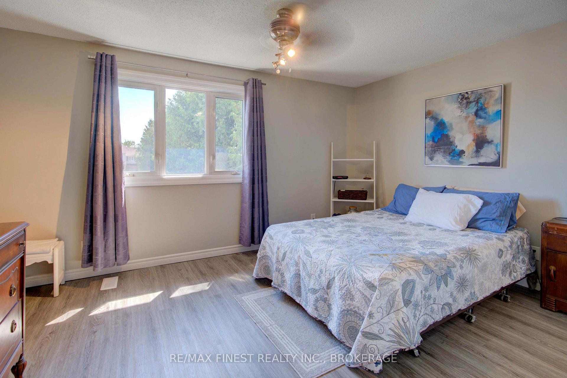 Photo 31 of 22 Coventry Crescent, Kingston, West of Sir John A. Blvd — HOMEH