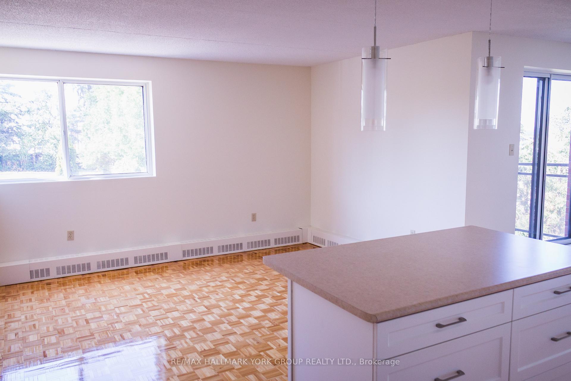Photo 2 of Unit 213, 262 Rose Street, Barrie, Wellington — HOMEH