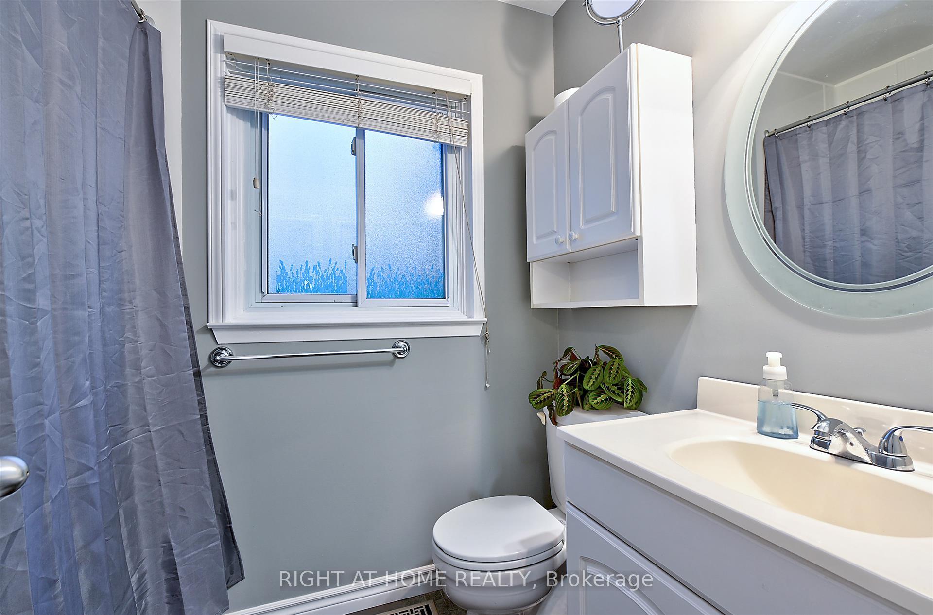 Photo 16 of Unit 45, 7 Medley Lane, Ajax, South West — HOMEH