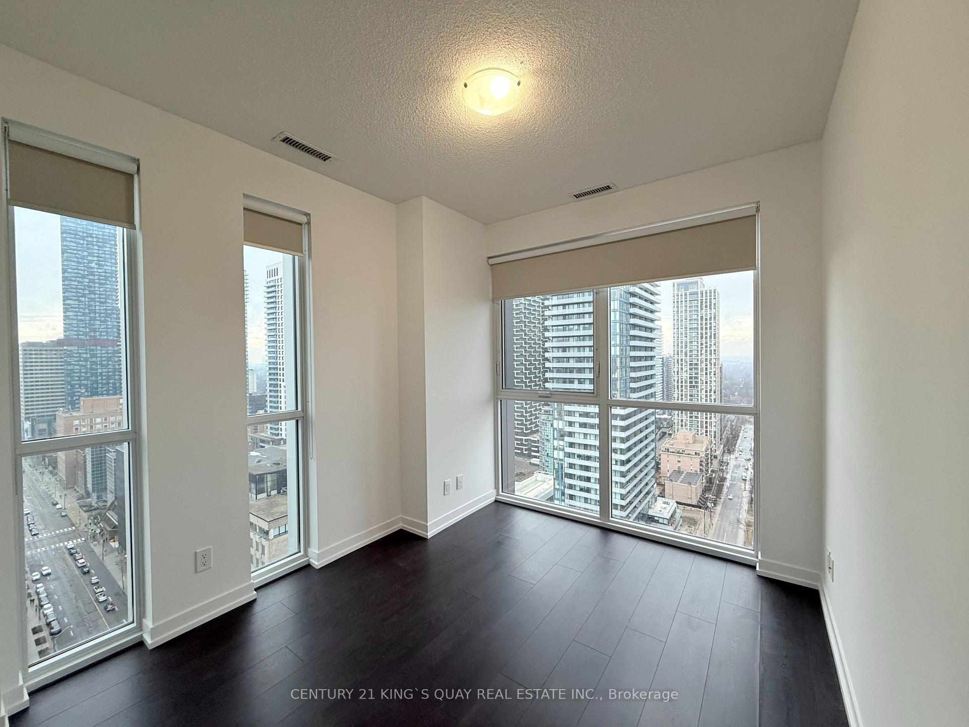 Photo 8 of Unit 2705, 125 Redpath Avenue, Toronto, Mount Pleasant West — HOMEH
