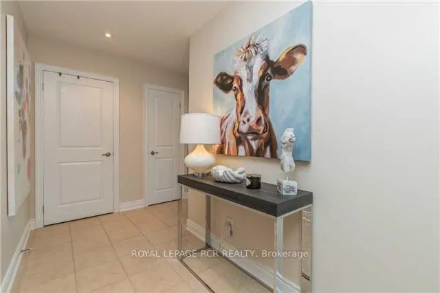 Photo 7 of Unit 1403, 37 Ellen Street, Barrie, City Centre — HOMEH