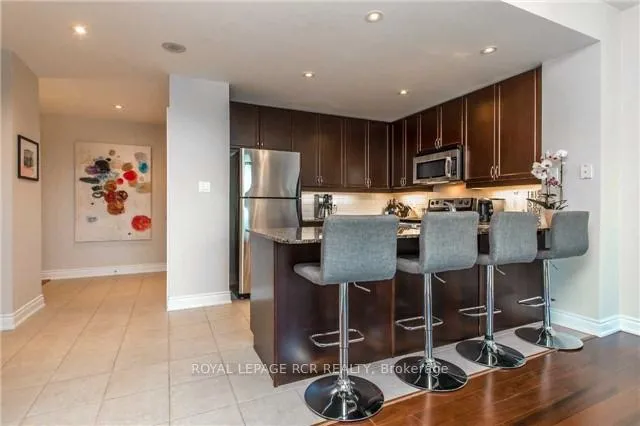 Photo 9 of Unit 1403, 37 Ellen Street, Barrie, City Centre — HOMEH
