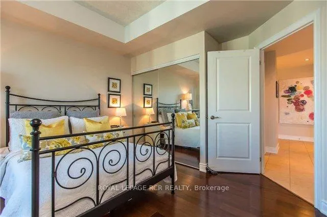 Photo 18 of Unit 1403, 37 Ellen Street, Barrie, City Centre — HOMEH