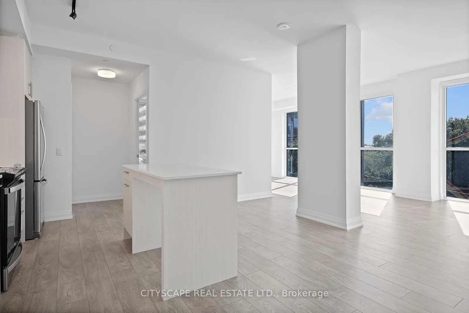 Photo 5 of Unit 311, 286 Main Street, Toronto, East End-Danforth — HOMEH
