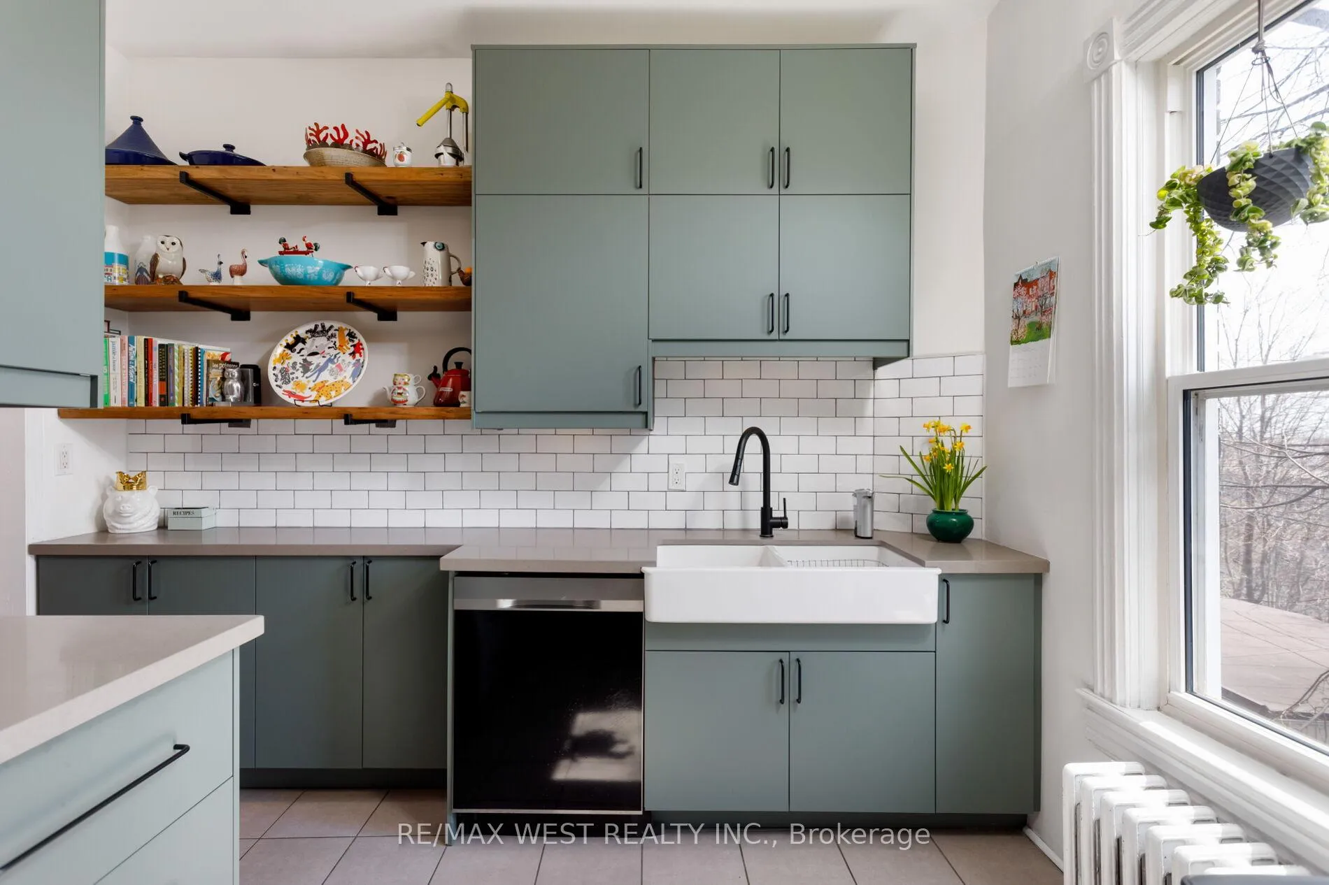 Photo 5 of 87 Springhurst Avenue, Toronto, South Parkdale — HOMEH