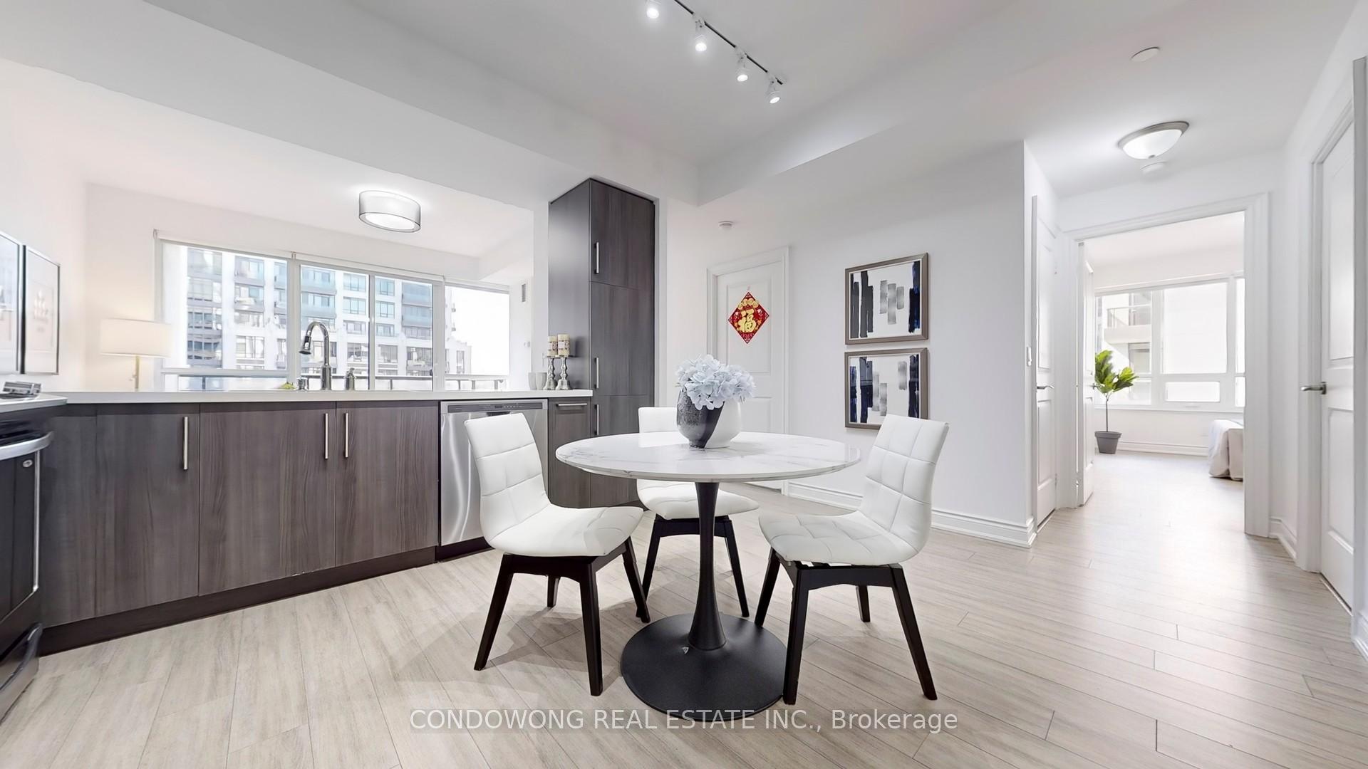 Photo 12 of Unit 802, 38 Cedarland Drive, Markham, Unionville — HOMEH