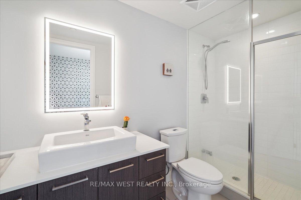 Photo 11 of Unit 614, 4800 Highway 7, Vaughan, East Woodbridge — HOMEH