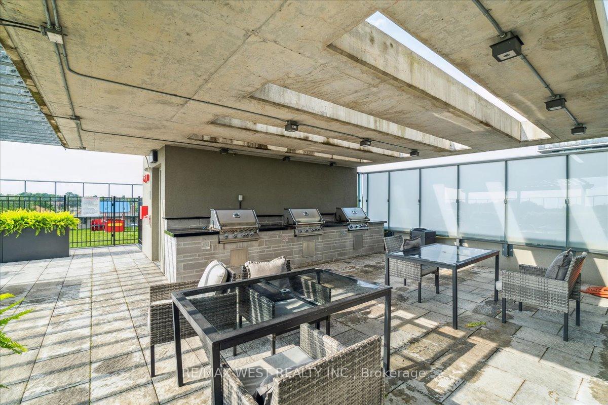 Photo 21 of Unit 614, 4800 Highway 7, Vaughan, East Woodbridge — HOMEH
