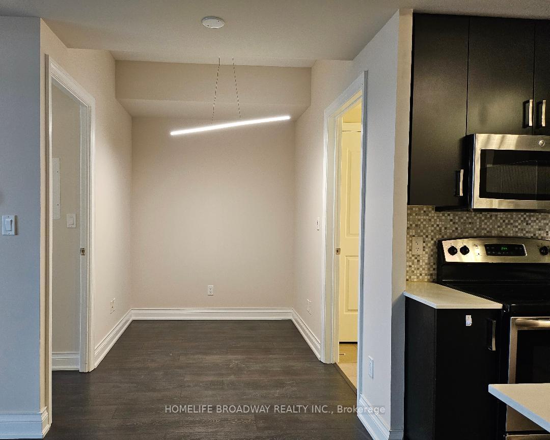 Photo 6 of Unit 602, 68 Main Street N, Markham, Old Markham Village — HOMEH