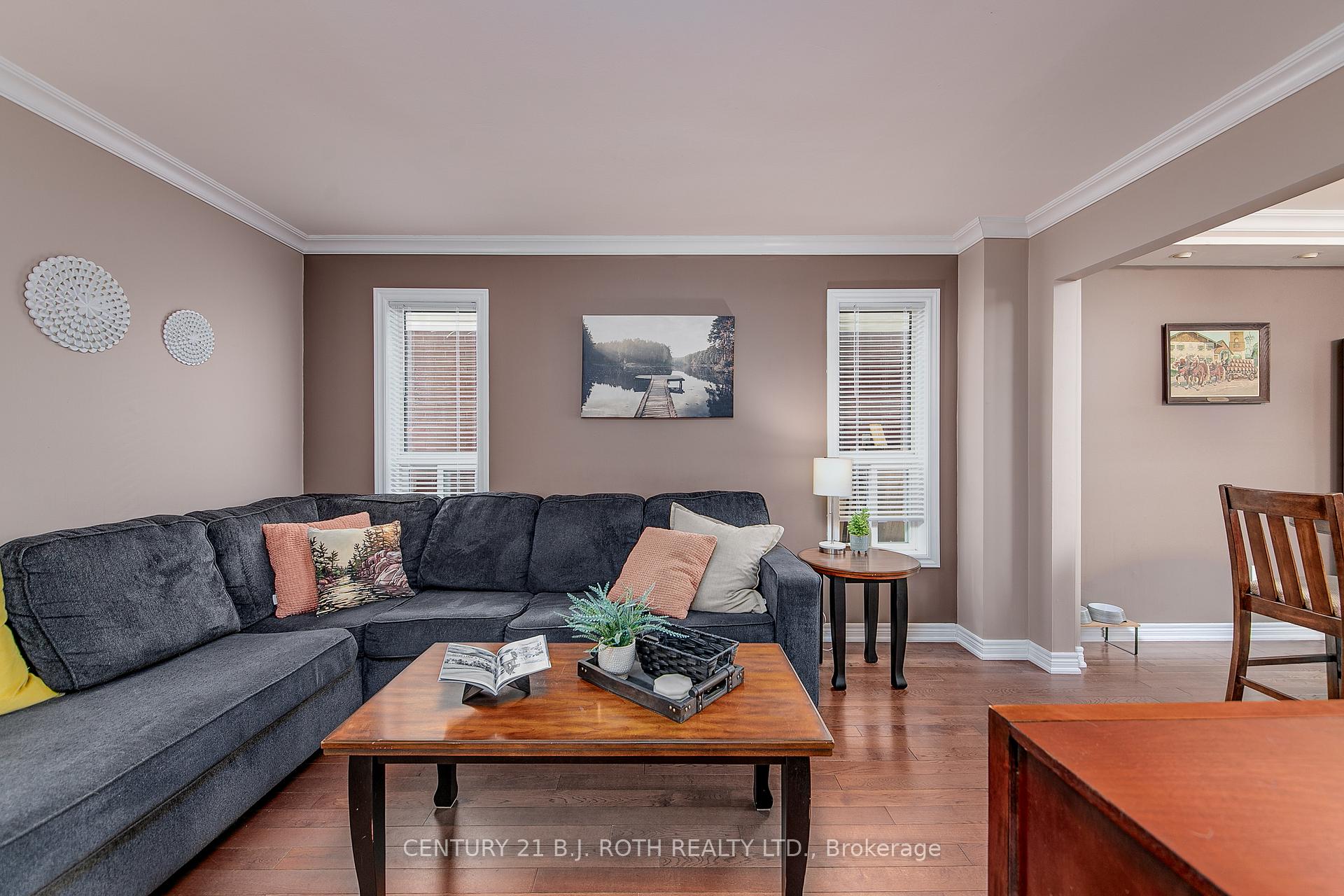 Photo 9 of 107 Laidlaw Drive, Barrie, 400 West — HOMEH