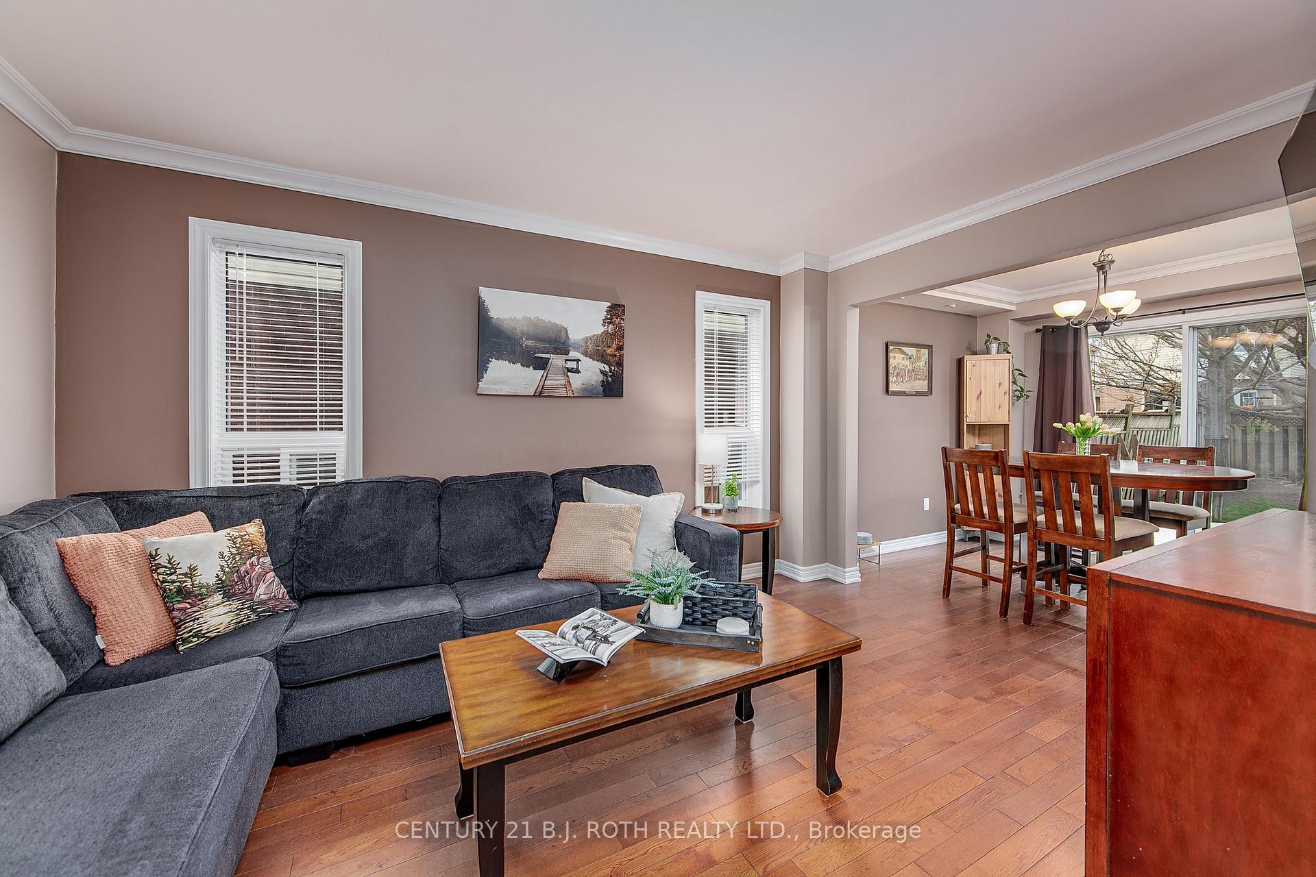 Photo 7 of 107 Laidlaw Drive, Barrie, 400 West — HOMEH