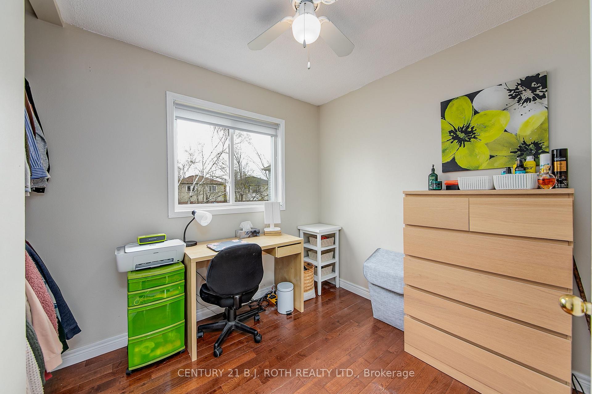 Photo 13 of 107 Laidlaw Drive, Barrie, 400 West — HOMEH