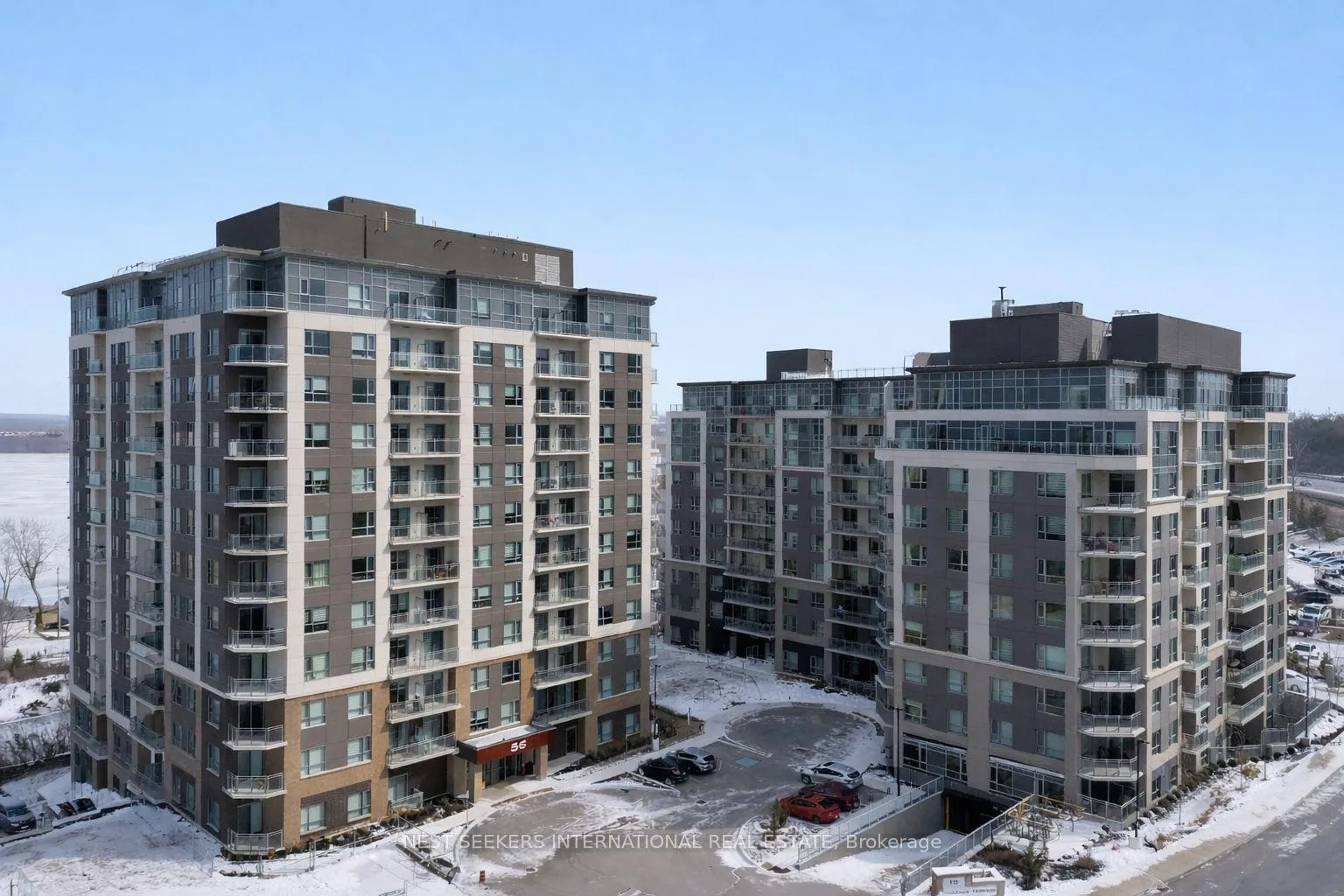 Photo 1 of Unit 402, 56 Lakeside Terrace, Barrie, Little Lake — HOMEH