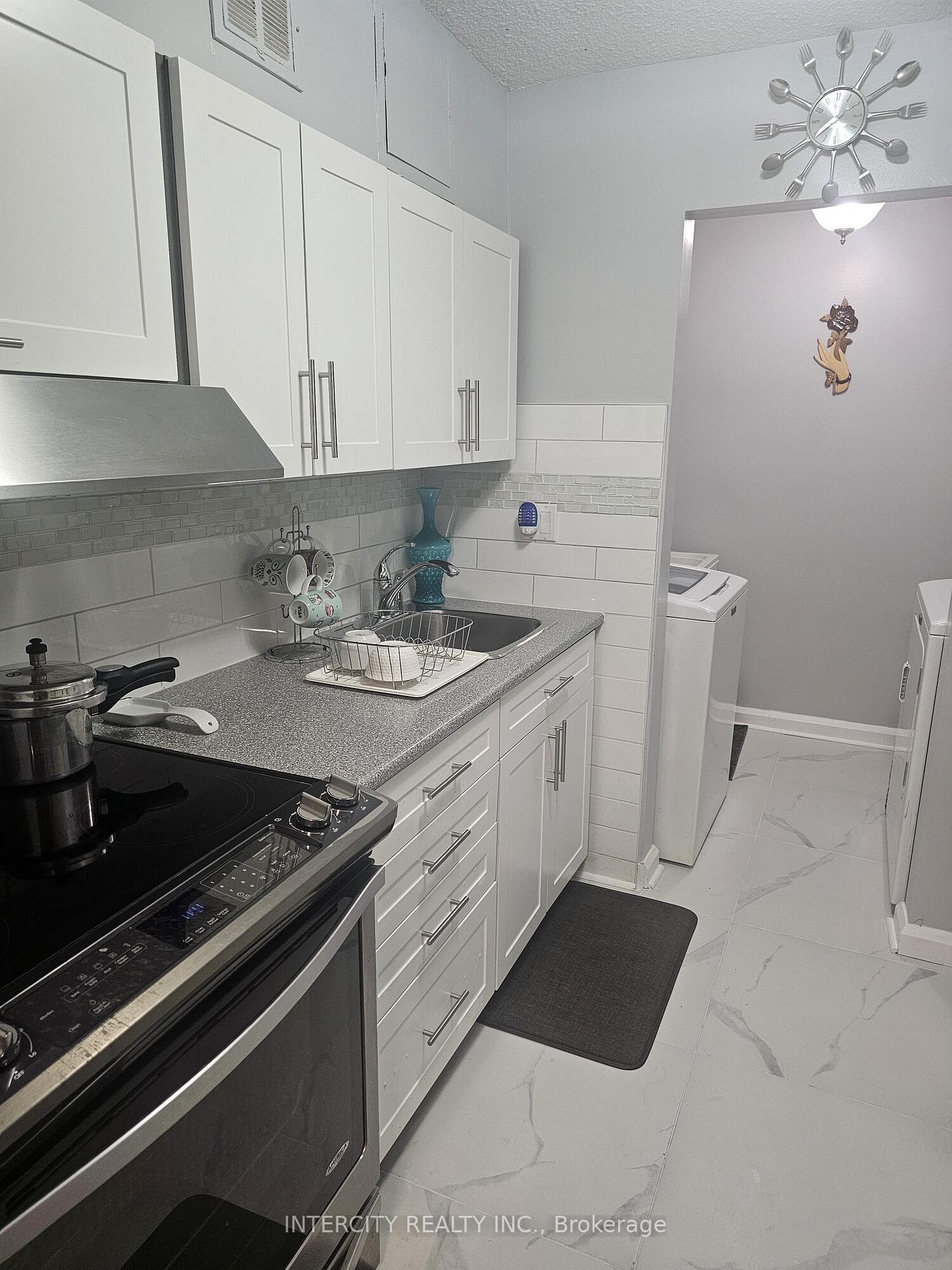 Photo 9 of Unit 90, 140 Ling Road, Scarborough, West Hill — HOMEH