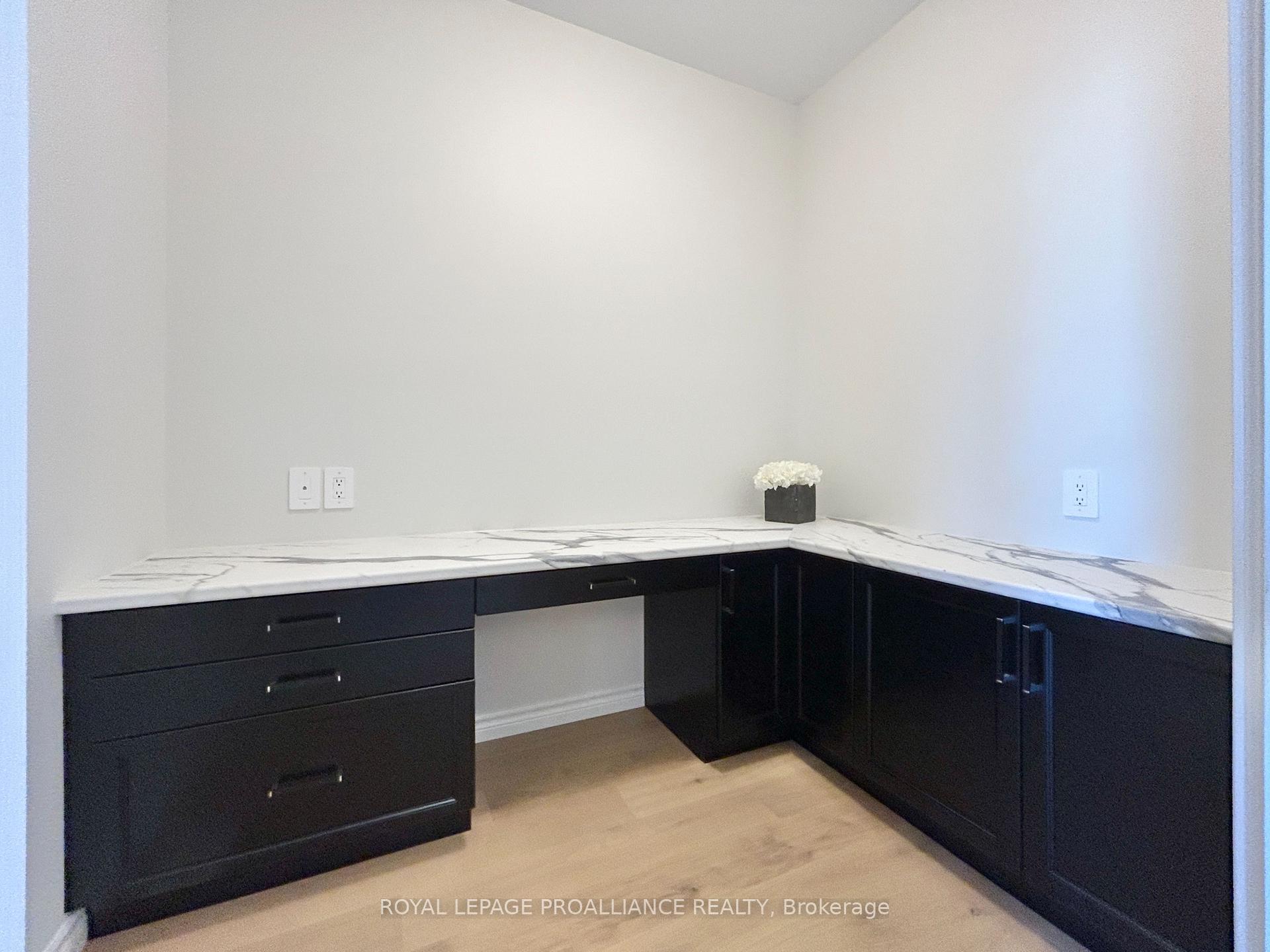 Photo 8 of 22 Riverstone Way, Belleville, Thurlow Ward — HOMEH