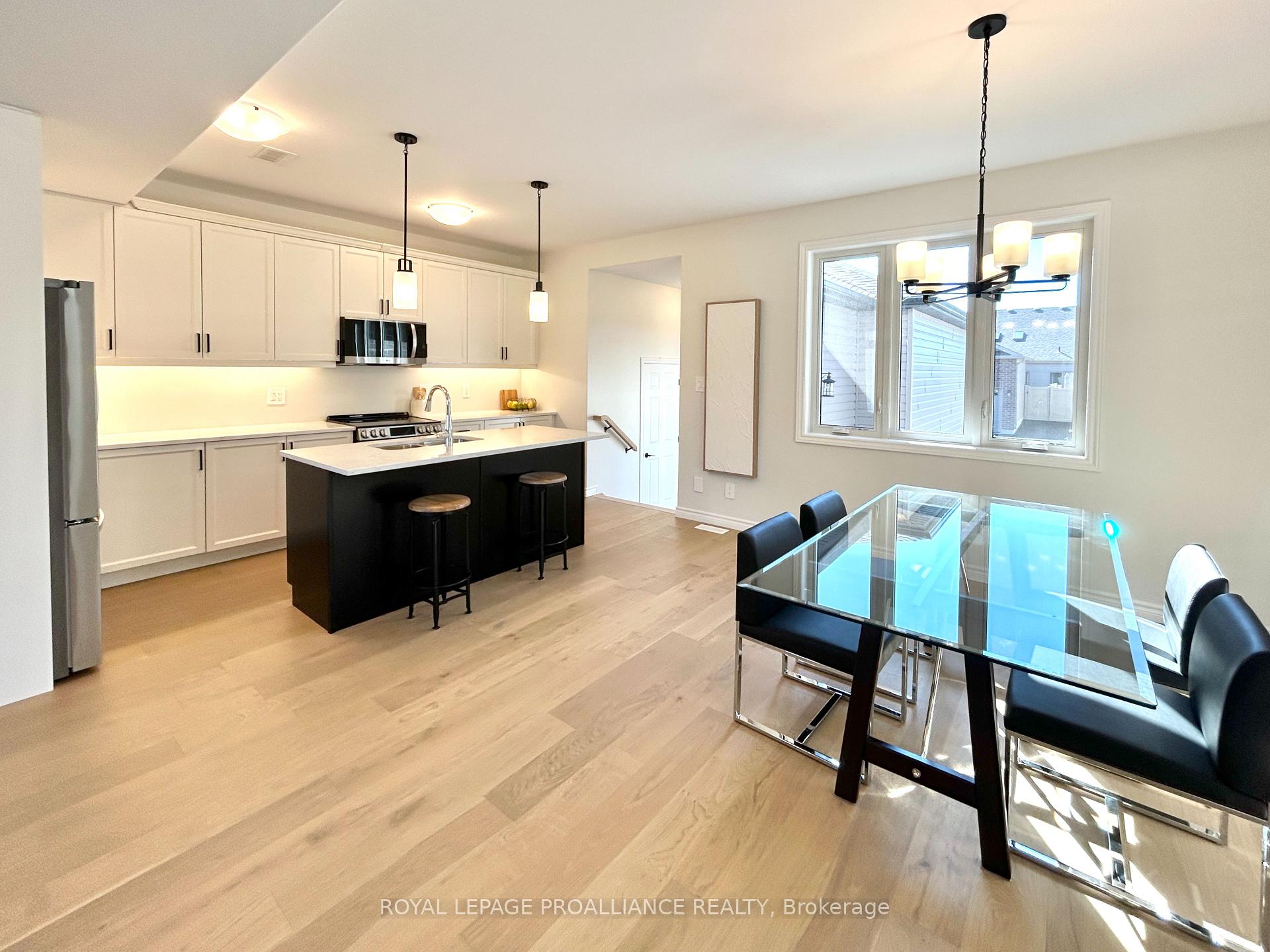 Photo 7 of 22 Riverstone Way, Belleville, Thurlow Ward — HOMEH