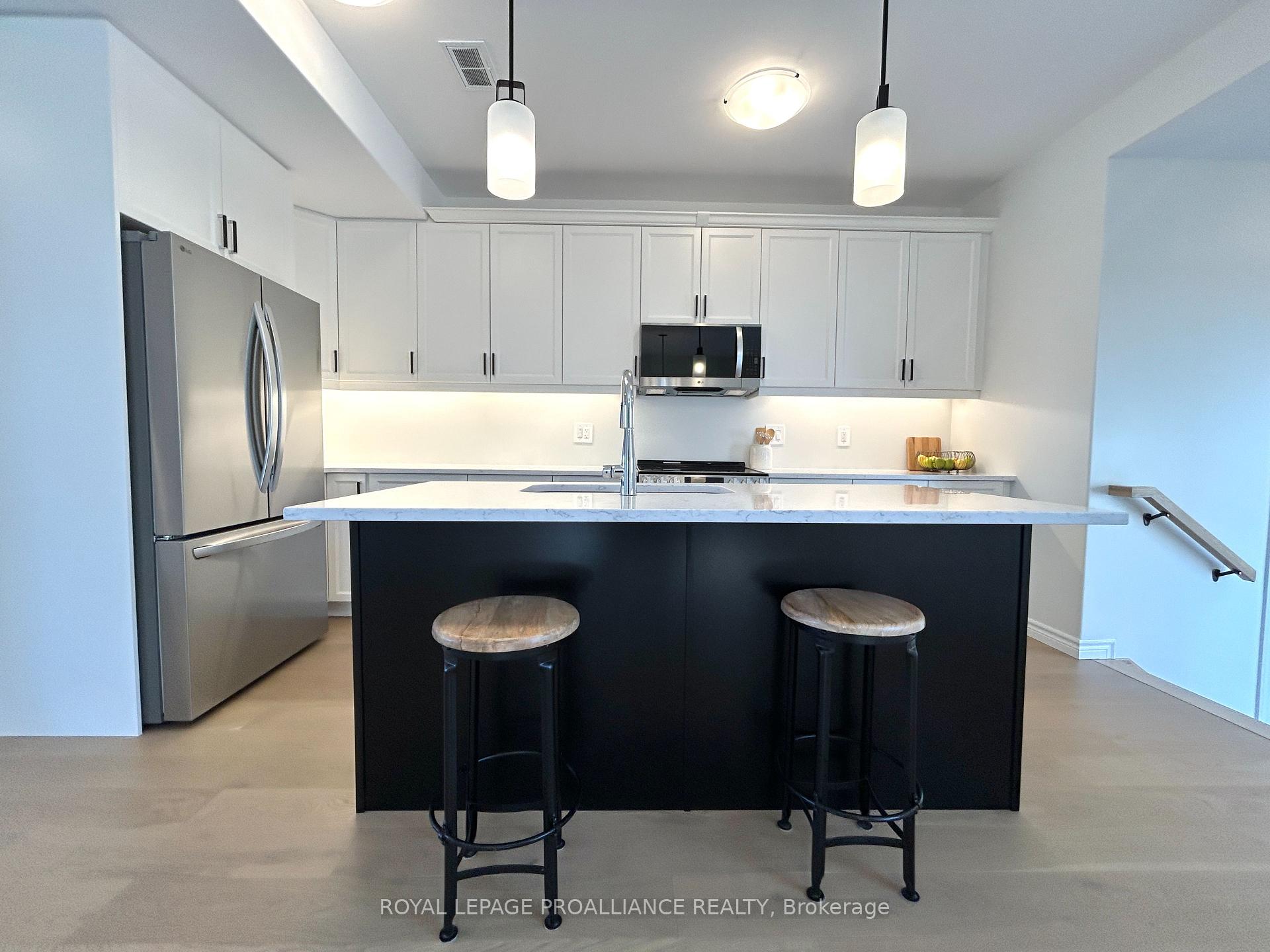 Photo 9 of 22 Riverstone Way, Belleville, Thurlow Ward — HOMEH