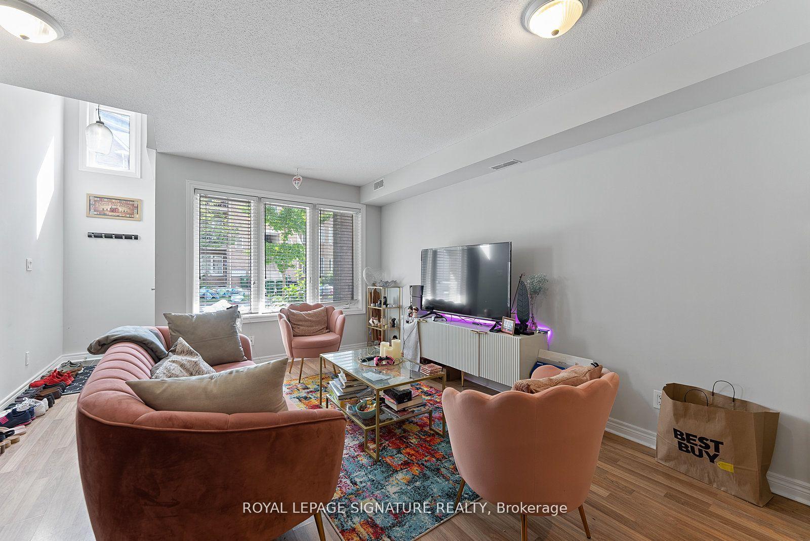Photo 2 of Unit 101, 6 Brian Peck Crescent, Toronto, Thorncliffe Park — HOMEH