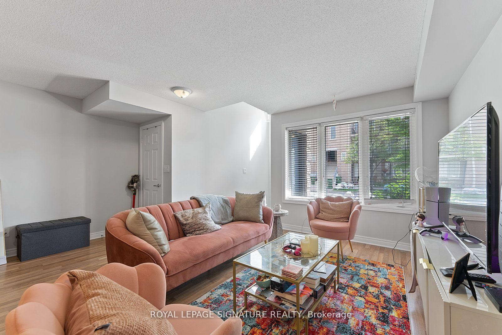 Photo 3 of Unit 101, 6 Brian Peck Crescent, Toronto, Thorncliffe Park — HOMEH