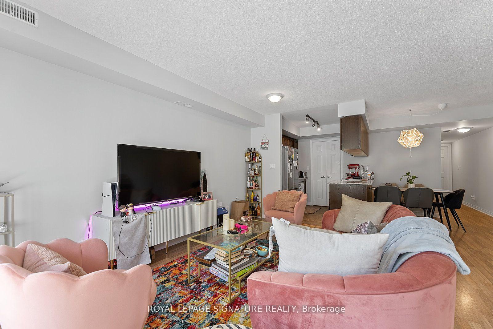Photo 4 of Unit 101, 6 Brian Peck Crescent, Toronto, Thorncliffe Park — HOMEH