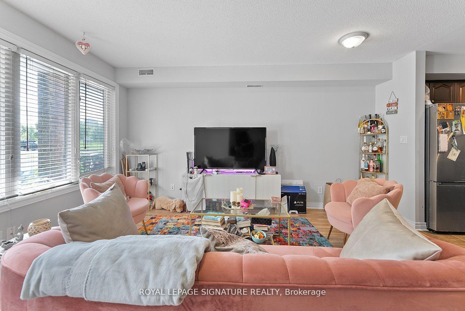 Photo 10 of Unit 101, 6 Brian Peck Crescent, Toronto, Thorncliffe Park — HOMEH
