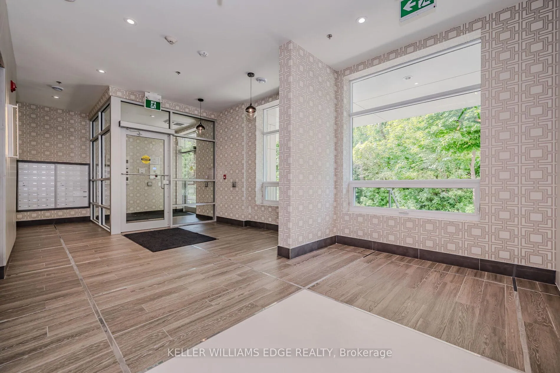 Photo 5 of Unit 202, 479 Charlton Avenue E, Hamilton, Stinson — HOMEH