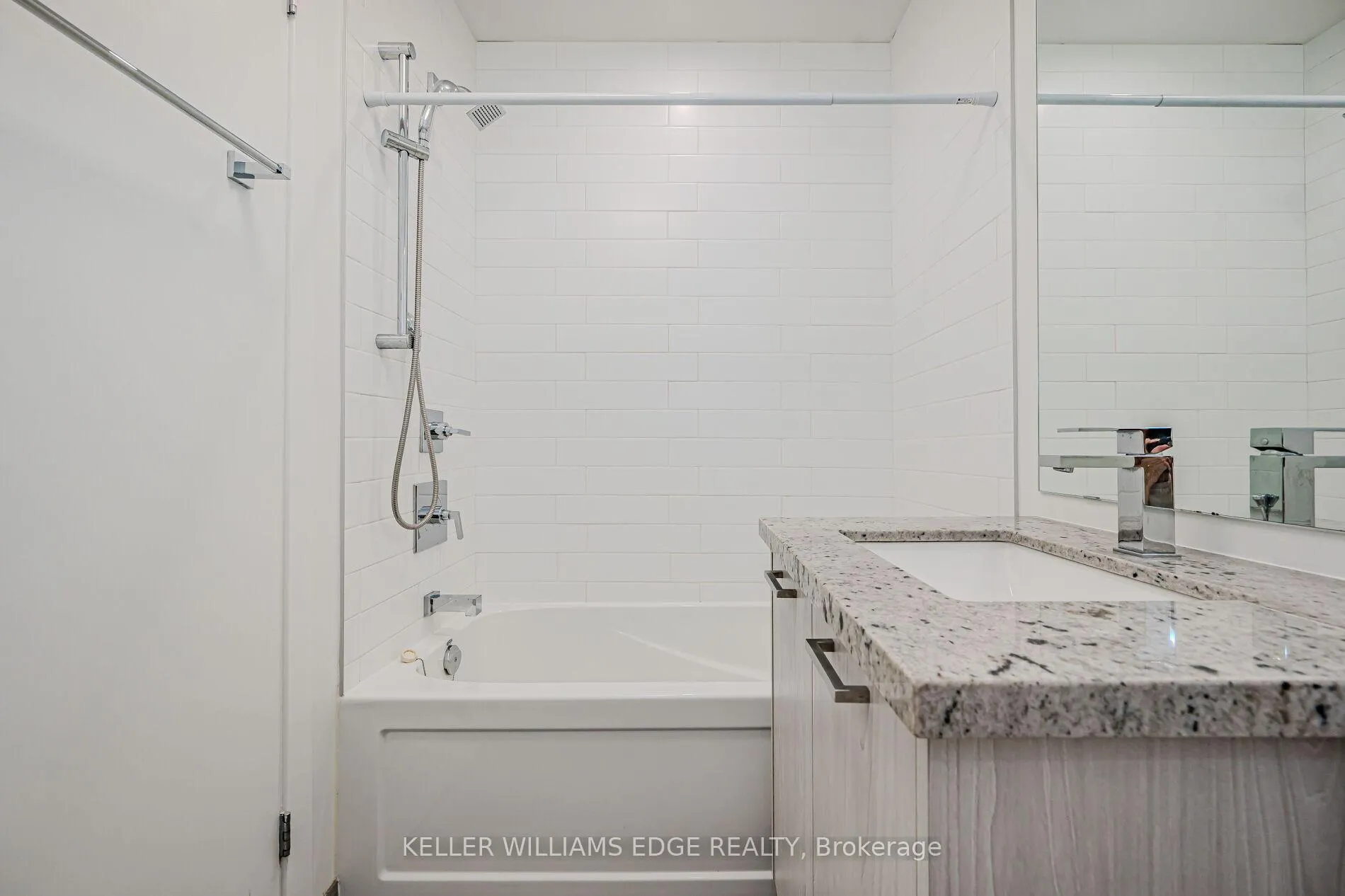 Photo 17 of Unit 202, 479 Charlton Avenue E, Hamilton, Stinson — HOMEH