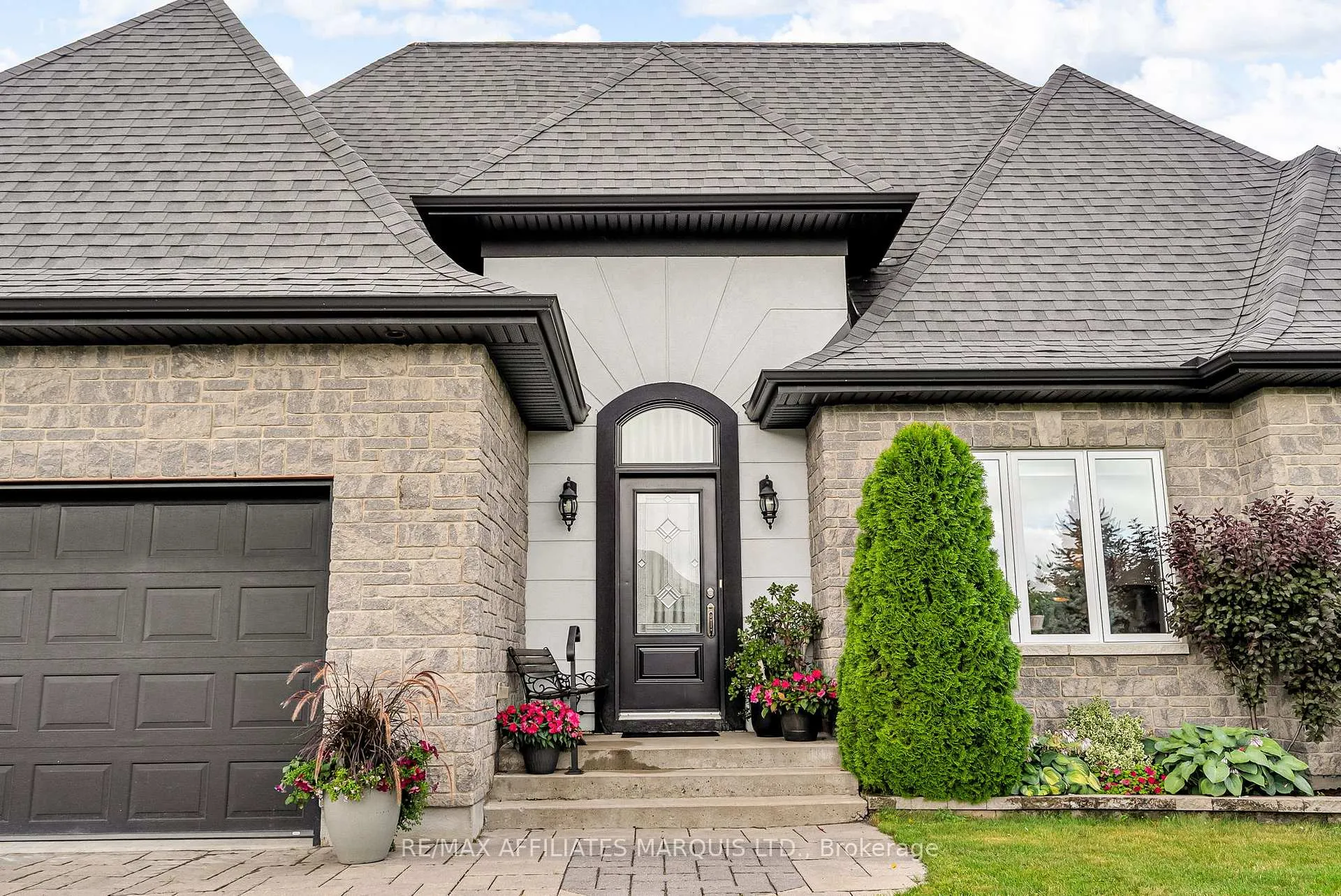 Photo 4 of 6708 Yacht Boulevard, Cornwall — HOMEH