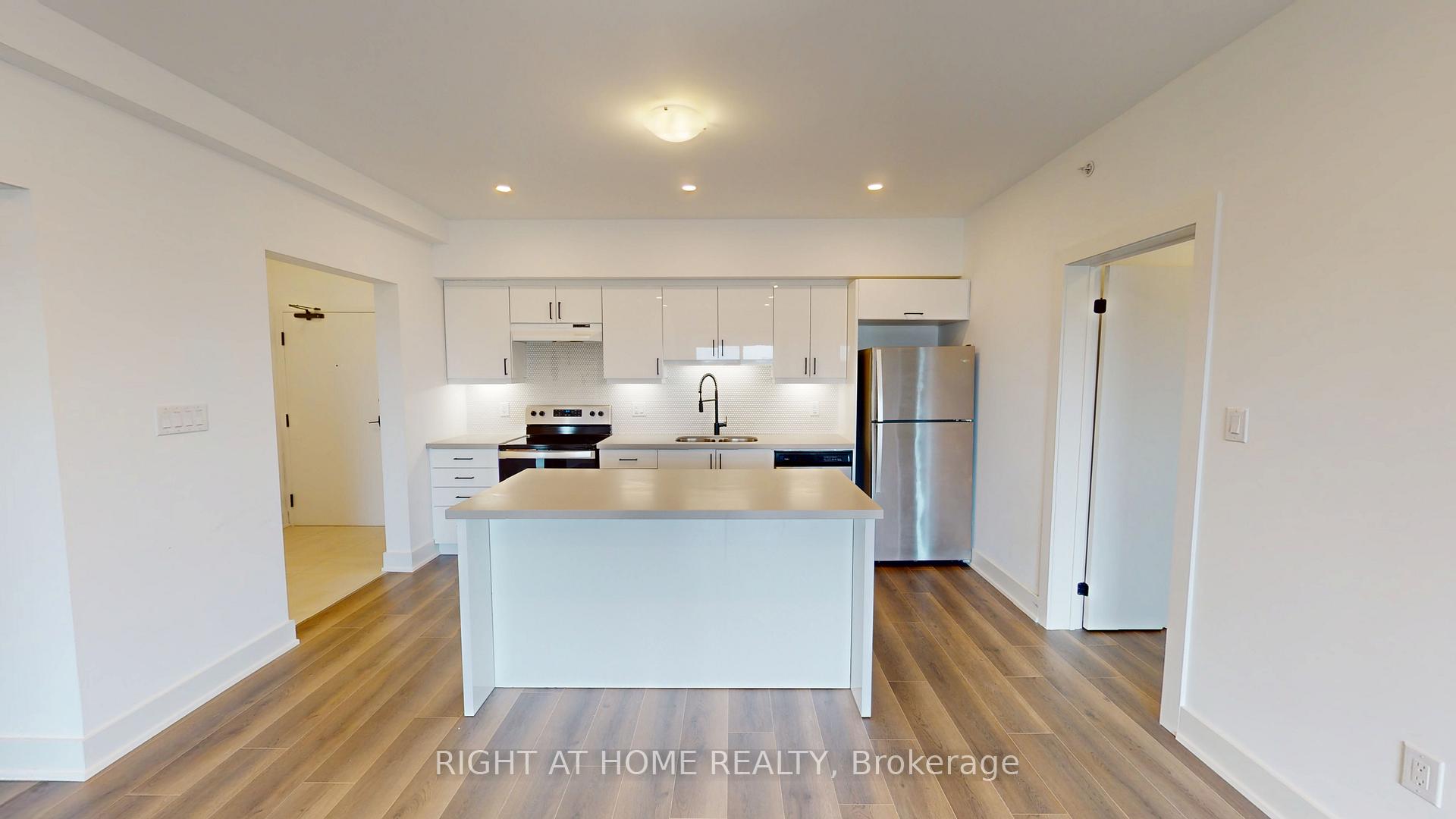 Photo 9 of Unit 603, 4 Spice Way, Barrie, Rural Barrie Southeast — HOMEH