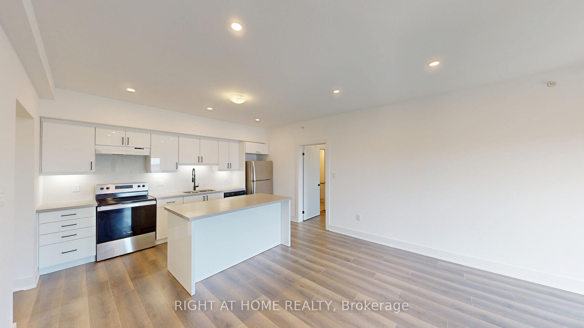 Photo 12 of Unit 603, 4 Spice Way, Barrie, Rural Barrie Southeast — HOMEH