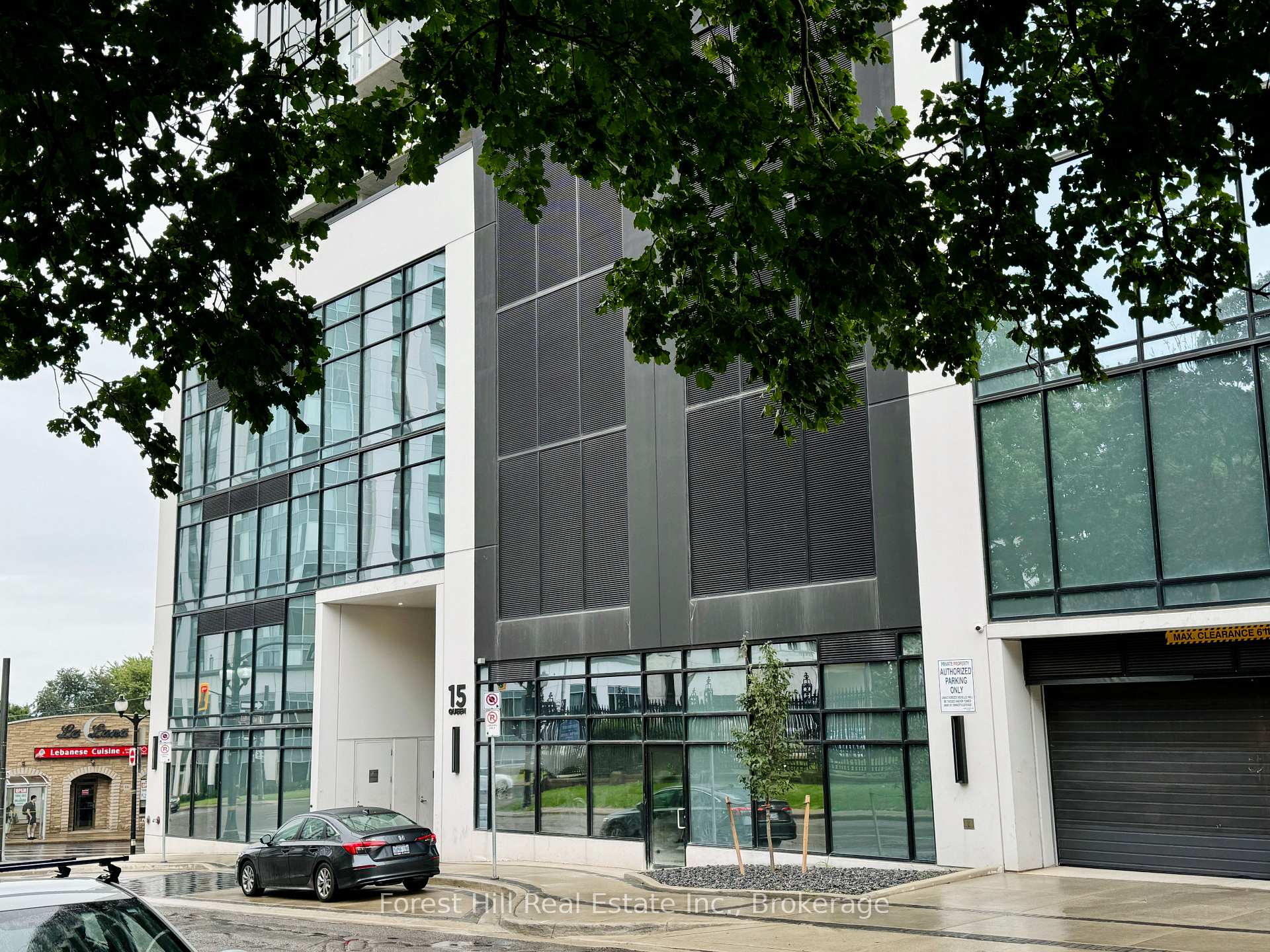 Front of Unit 1305, 15 Queen Street S