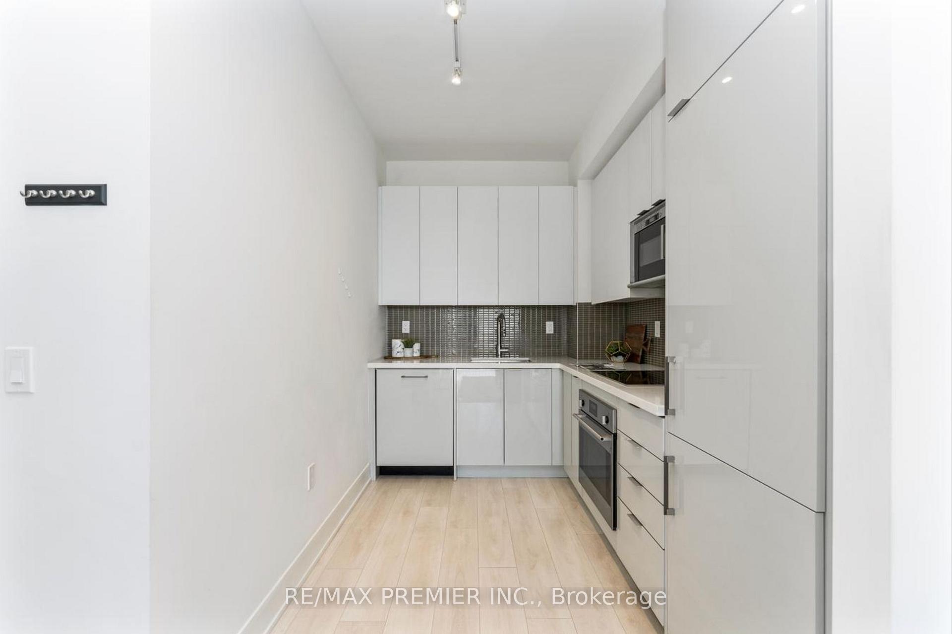 Photo 6 of Unit 2209, 2908 Highway 7 Road, Vaughan, Concord — HOMEH