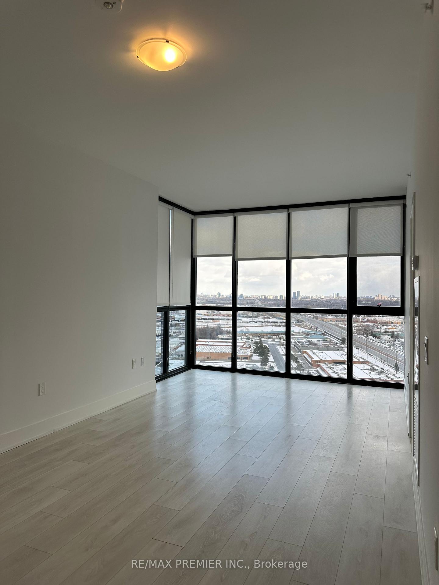 Photo 8 of Unit 2209, 2908 Highway 7 Road, Vaughan, Concord — HOMEH