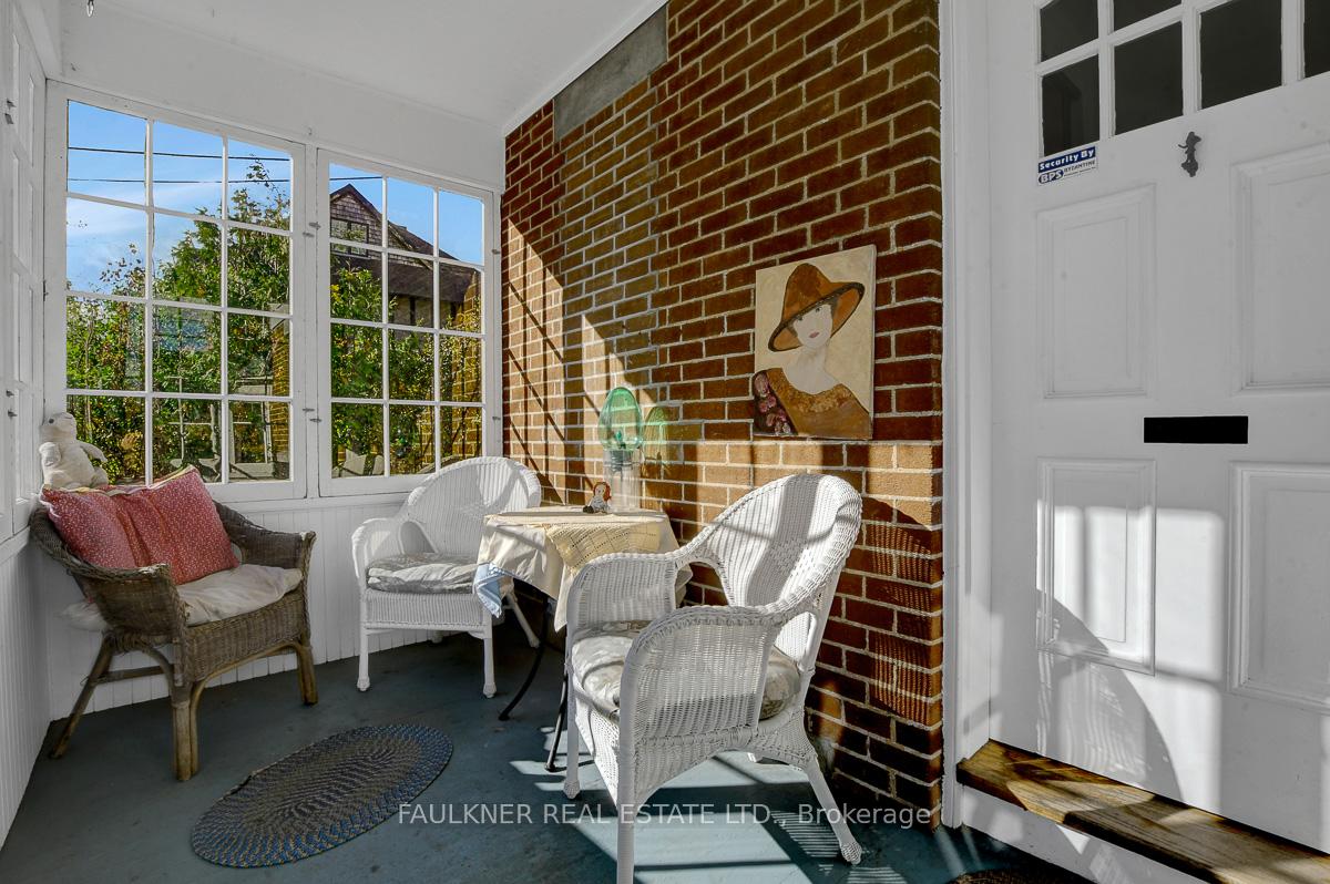 Photo 4 of 135 Cameron Avenue, Ottawa, Old Ottawa South — HOMEH
