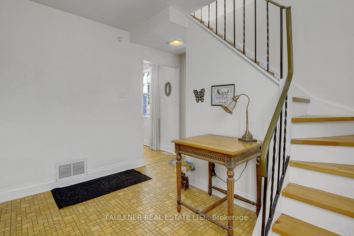 Photo 3 of 135 Cameron Avenue, Ottawa, Old Ottawa South — HOMEH