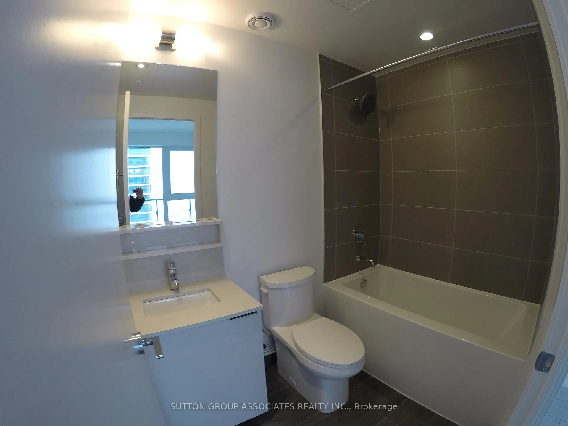 Photo 11 of Unit 5909, 898 Portage Parkway, Vaughan, Vaughan Corporate Centre — HOMEH