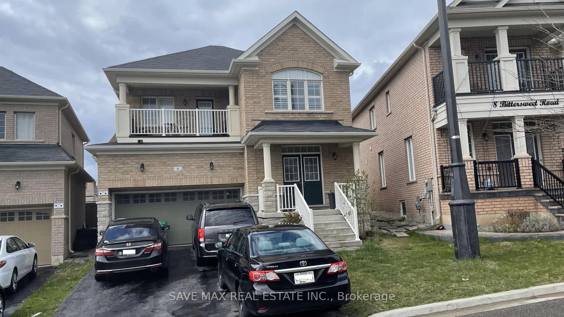 Photo 4 of 6 Bittersweet Road, Brampton, Credit Valley — HOMEH
