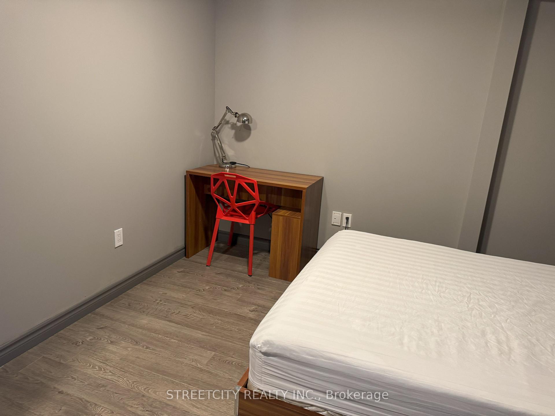 Photo 5 of Unit 601, 321 Spruce Street, Waterloo — HOMEH