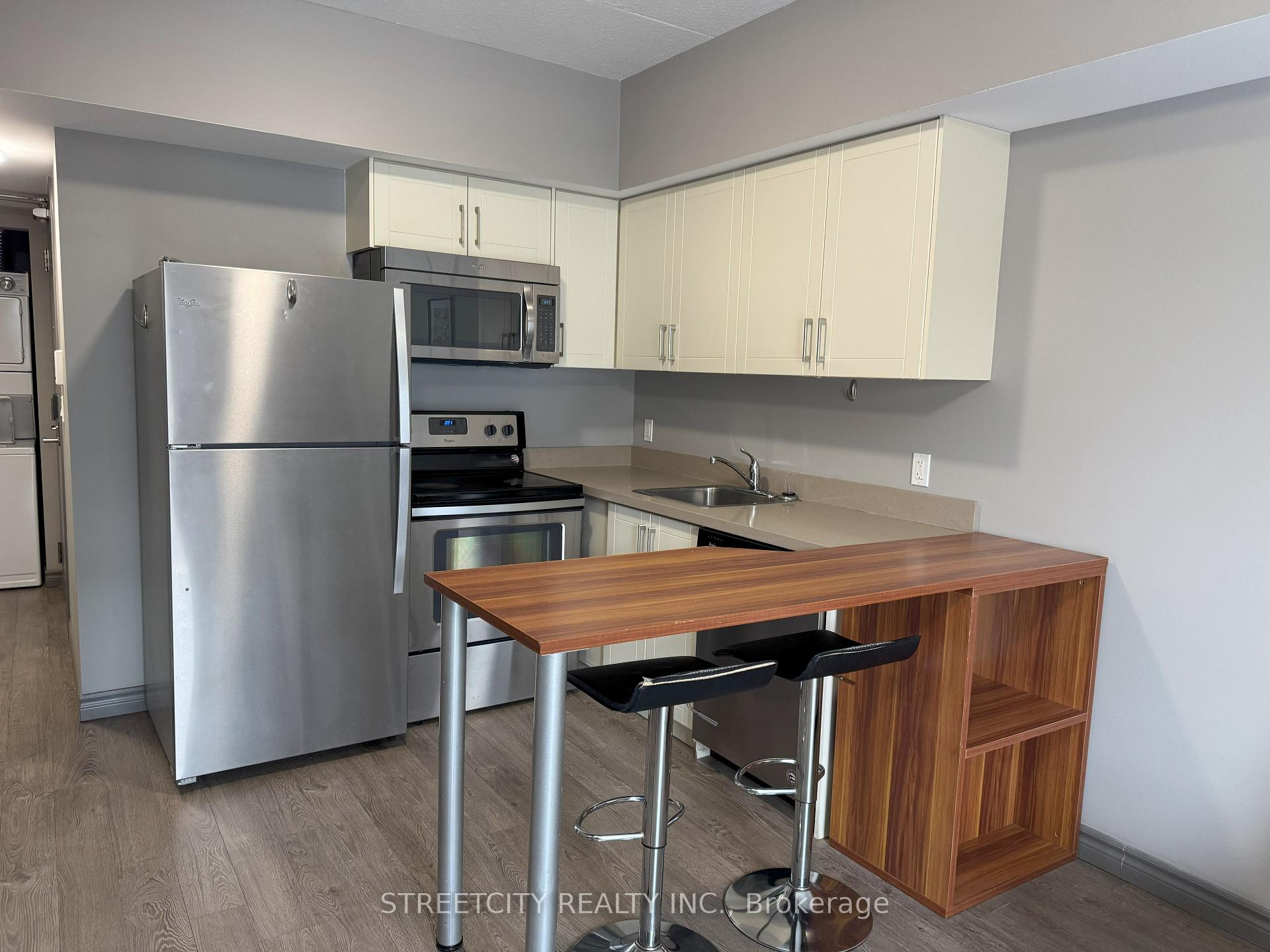 Photo 11 of Unit 601, 321 Spruce Street, Waterloo — HOMEH