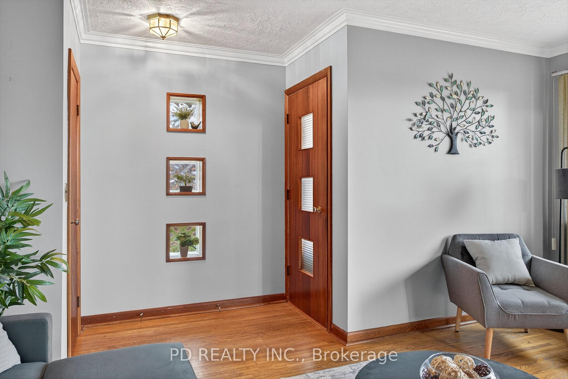 Photo 4 of 915 Mill Street, Cavan Monaghan, Cavan Twp — HOMEH