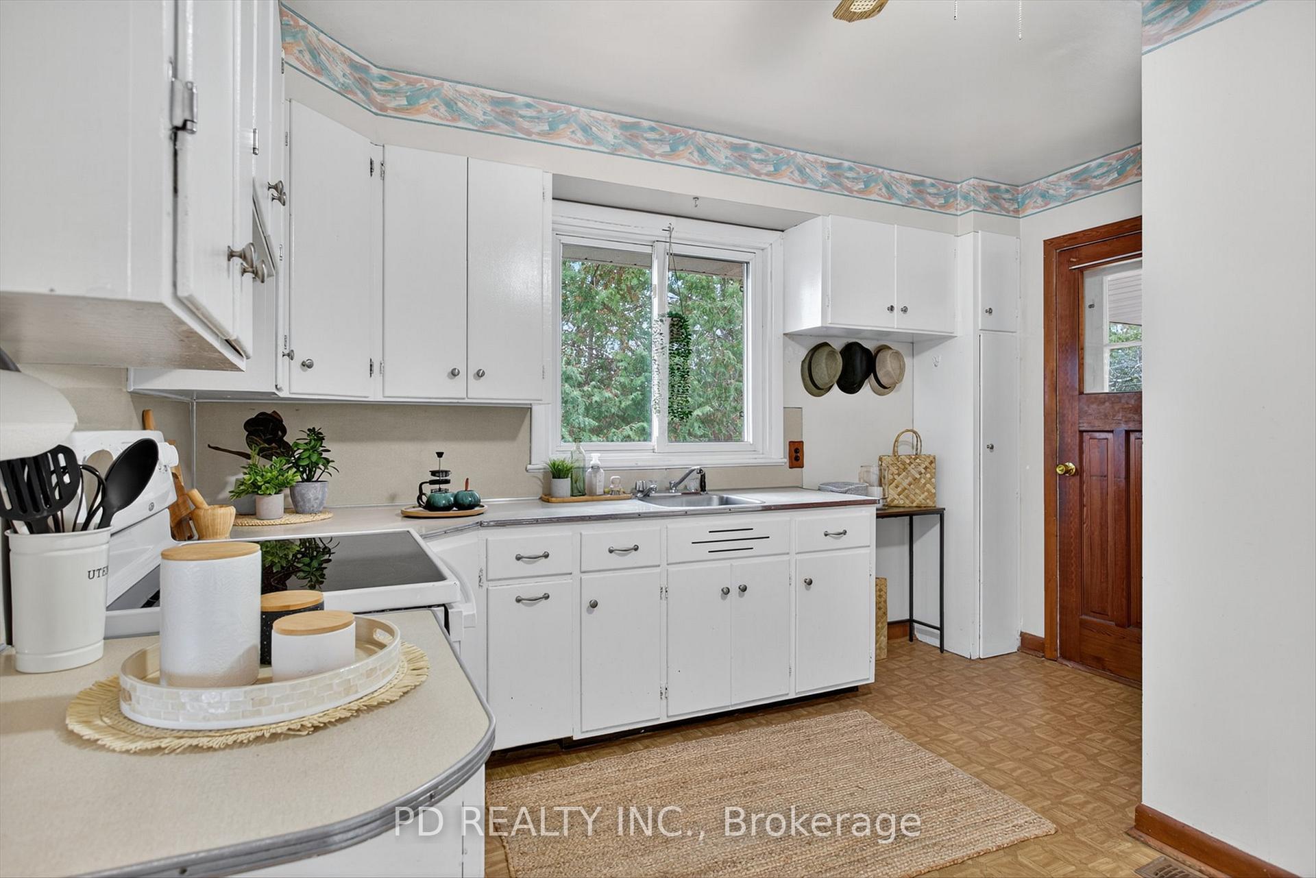 Photo 10 of 915 Mill Street, Cavan Monaghan, Cavan Twp — HOMEH
