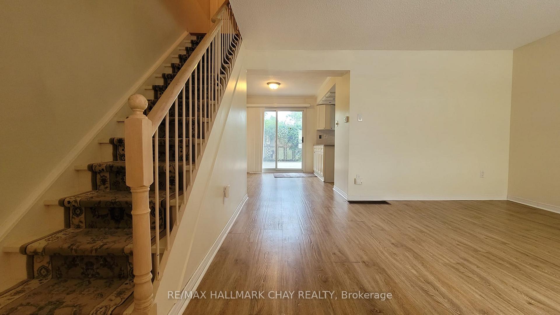 Photo 6 of Unit K2, 63 Ferris Lane, Barrie, Cundles East — HOMEH