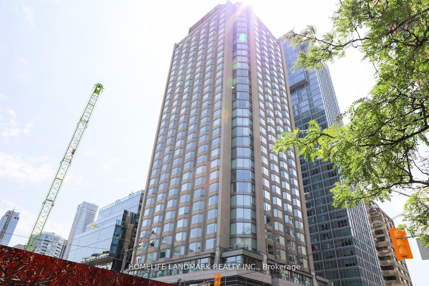 Front of Unit 1920, 155 Yorkville Avenue