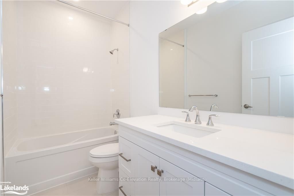 Photo 15 of 30 Danielle Crescent, Midland — HOMEH