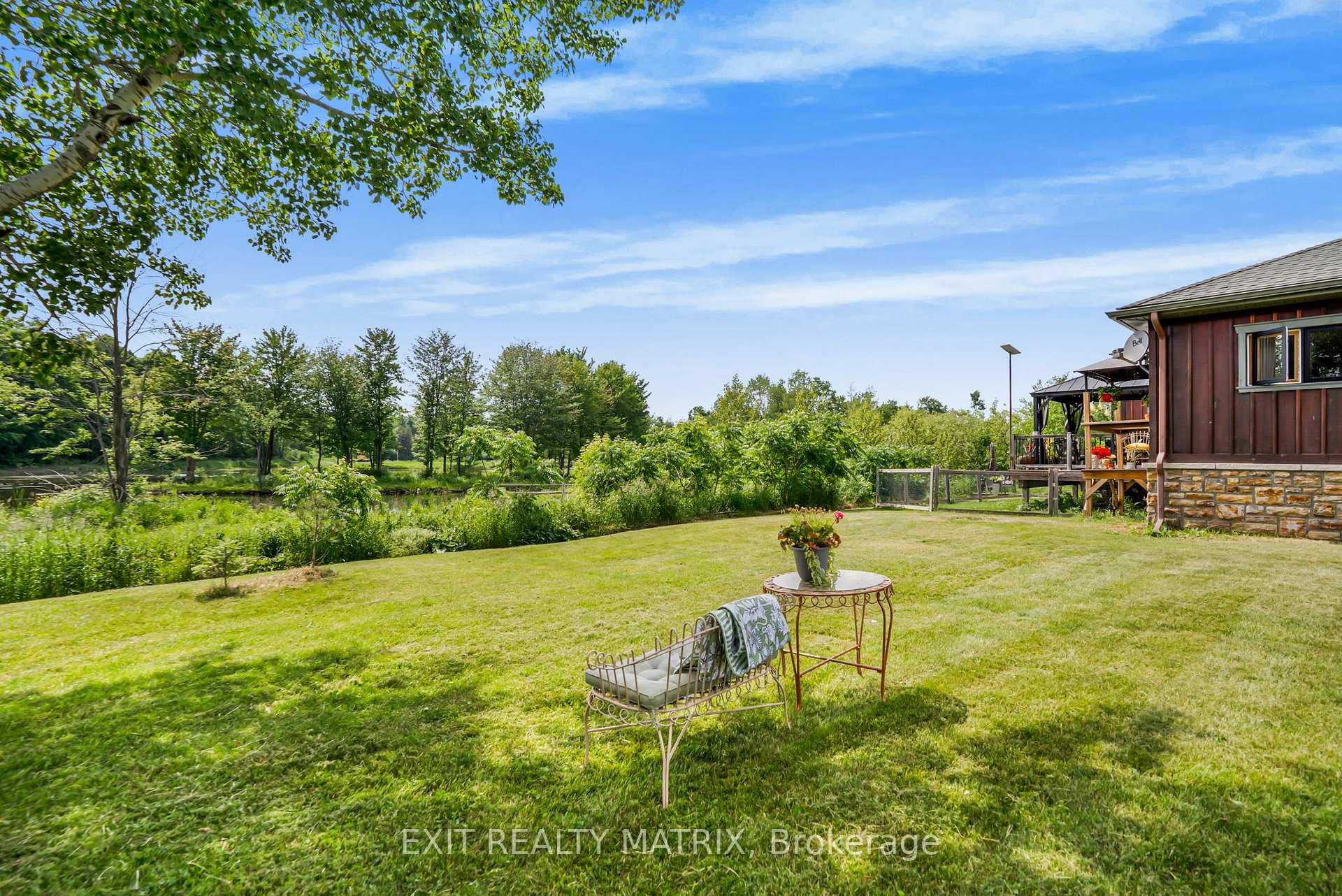Photo 10 of 2228 Ste Anne Road, Champlain, L'Orignal — HOMEH