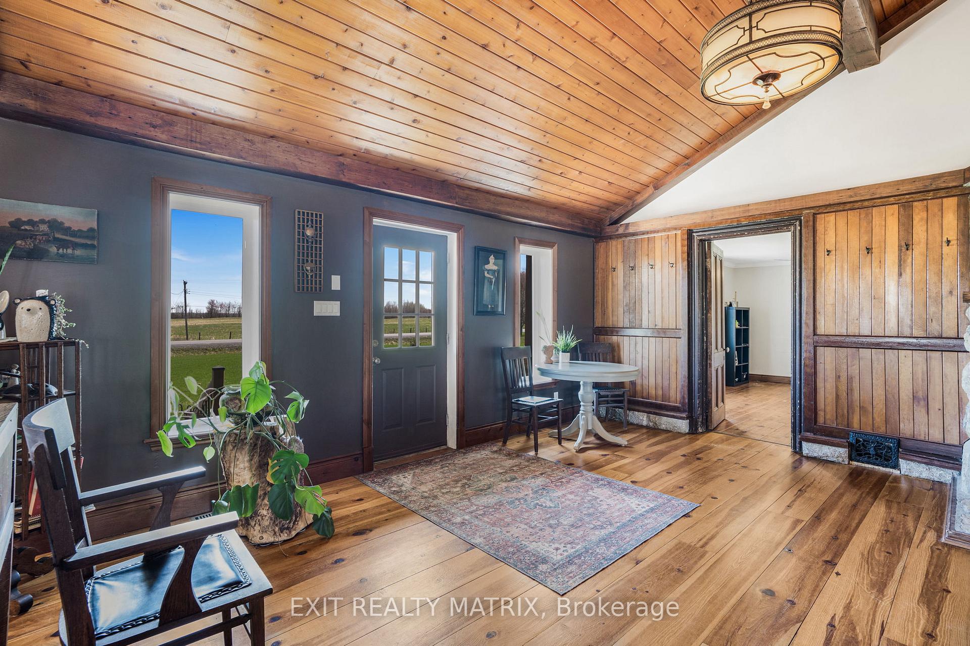 Photo 8 of 2228 Ste Anne Road, Champlain, L'Orignal — HOMEH