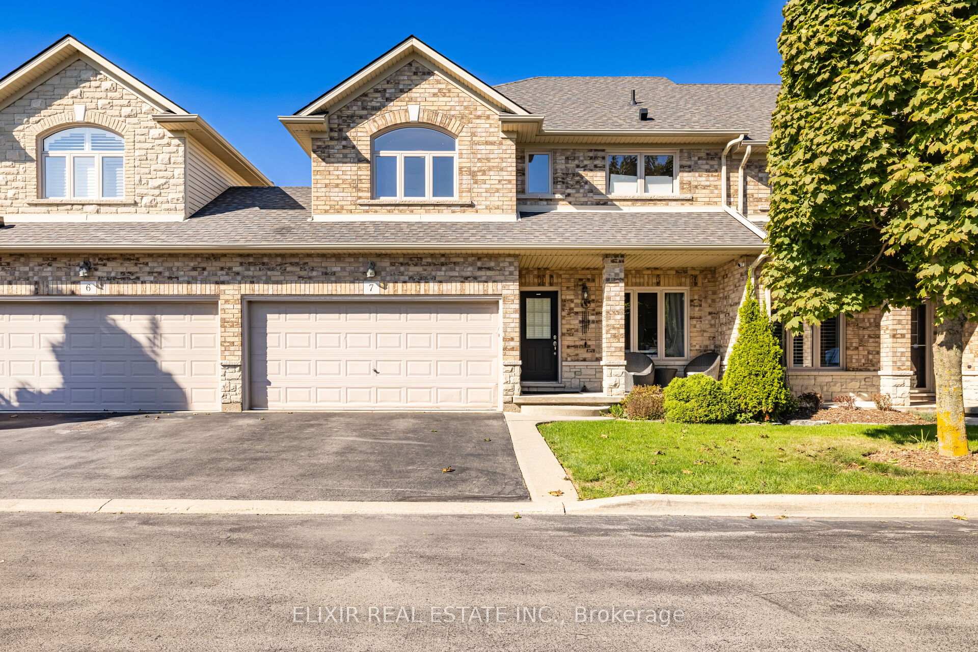 Front of Unit 7, 310 Southbrook Drive