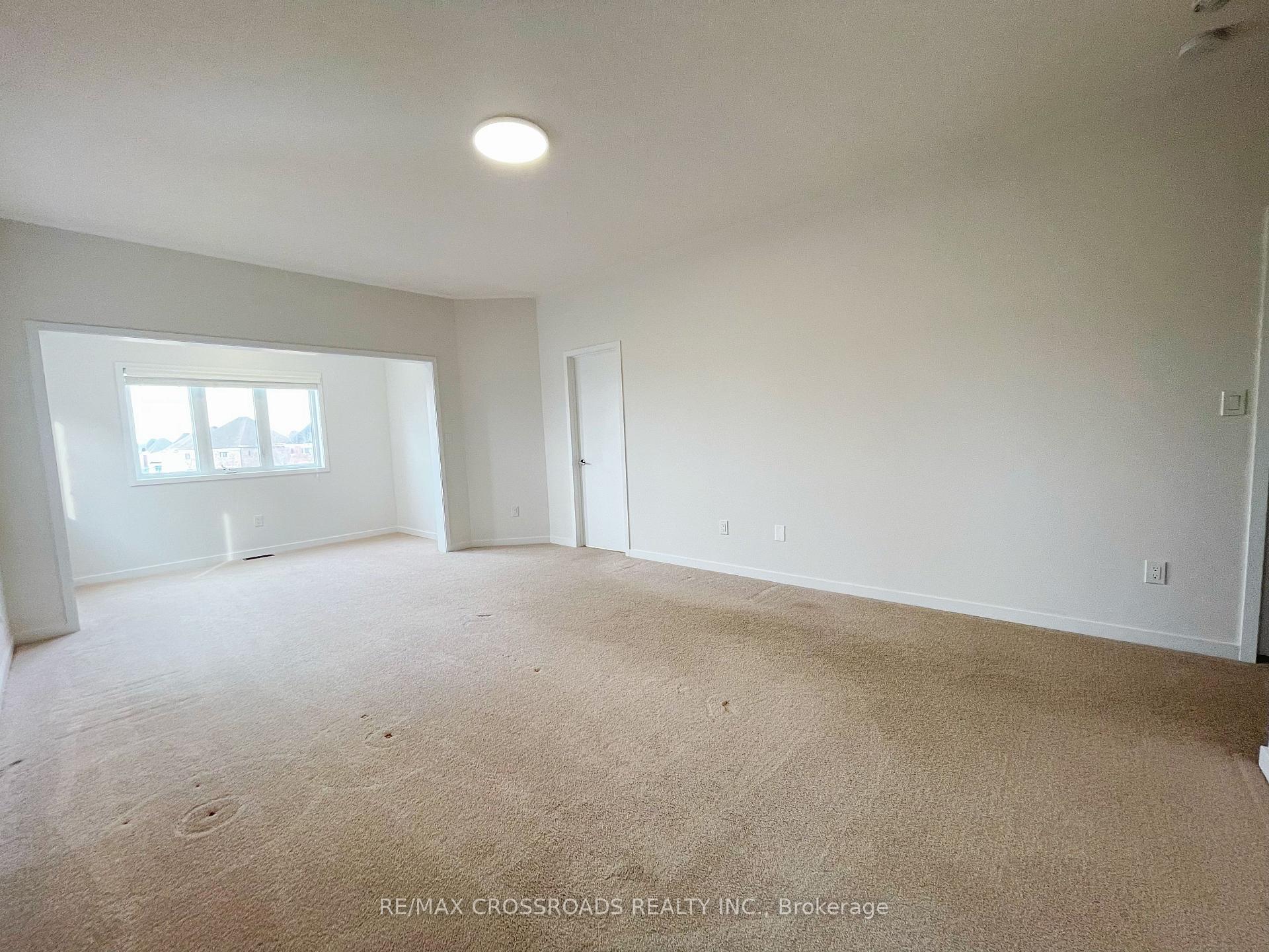 Photo 20 of 80 Elyse Court, Aurora, Bayview Northeast — HOMEH